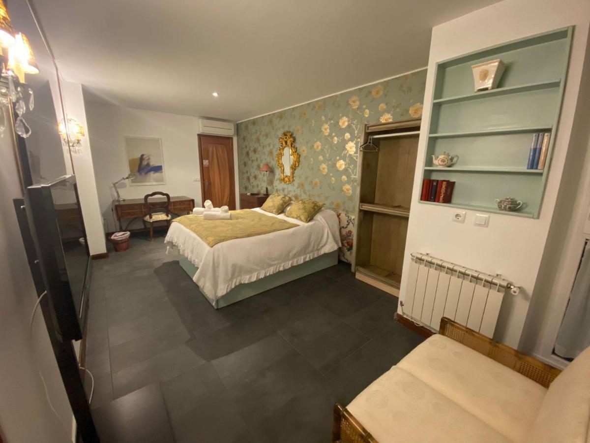 Ch Hostal Victoria Cuenca  Zewnętrze zdjęcie
