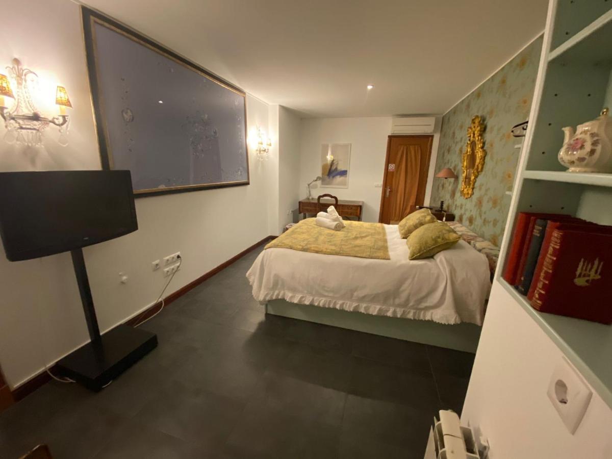 Ch Hostal Victoria Cuenca  Zewnętrze zdjęcie