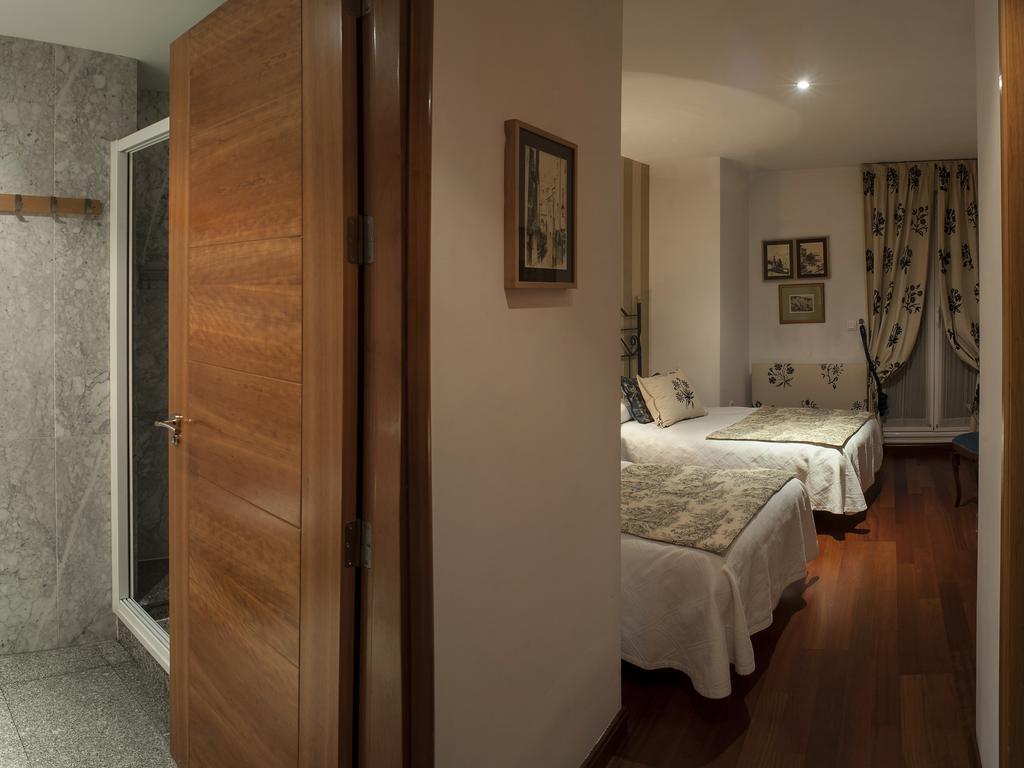 Ch Hostal Victoria Cuenca  Zewnętrze zdjęcie
