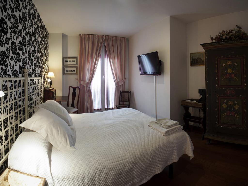 Ch Hostal Victoria Cuenca  Zewnętrze zdjęcie