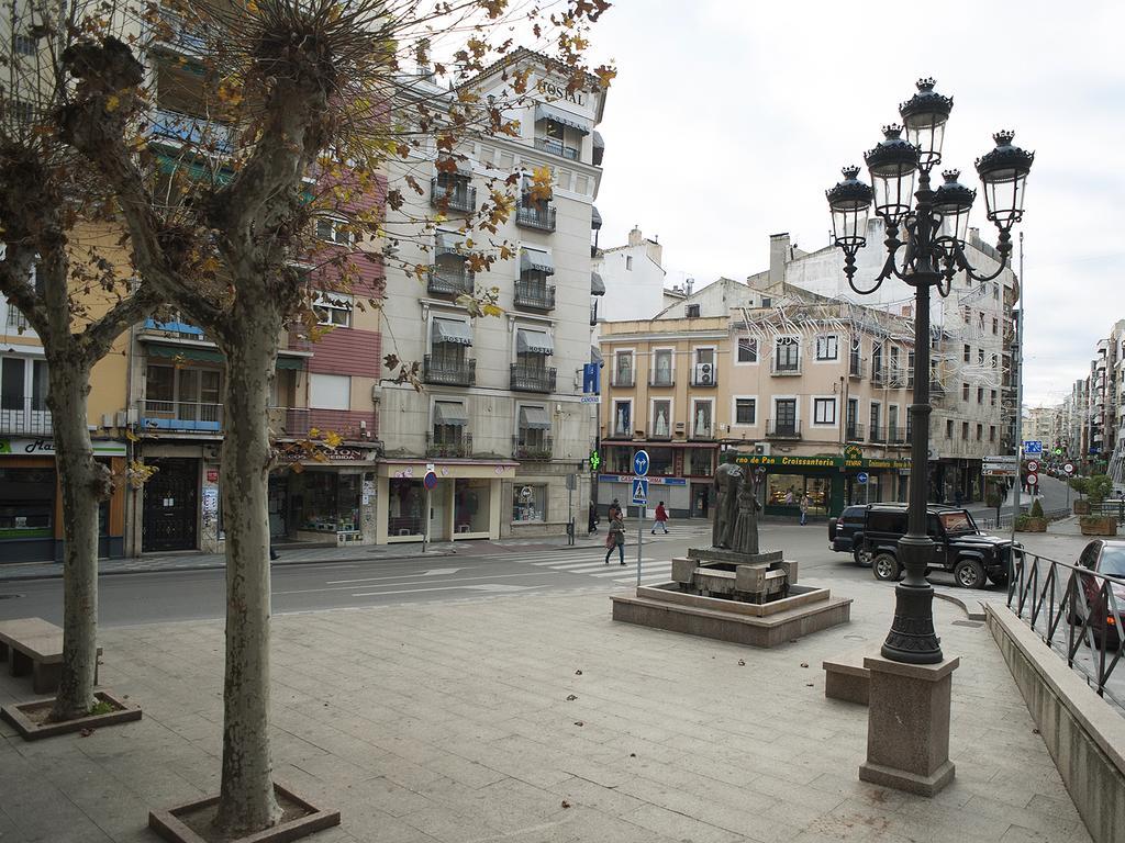 Ch Hostal Victoria Cuenca  Zewnętrze zdjęcie