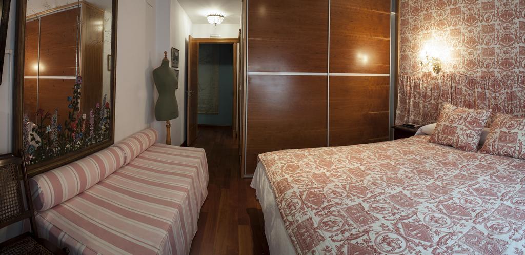 Ch Hostal Victoria Cuenca  Zewnętrze zdjęcie