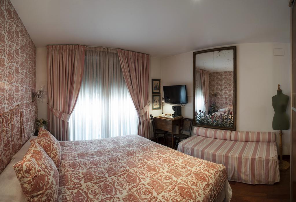 Ch Hostal Victoria Cuenca  Zewnętrze zdjęcie